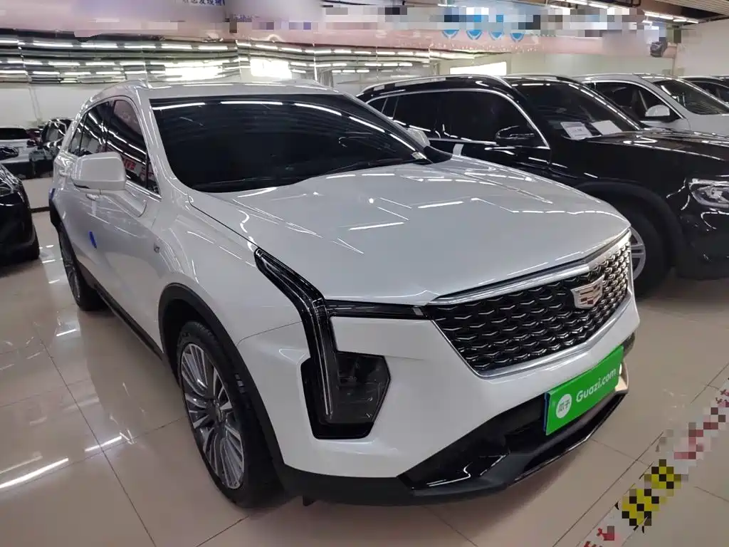 Cadillac XT4 2025 2024 28T 2WD Premium