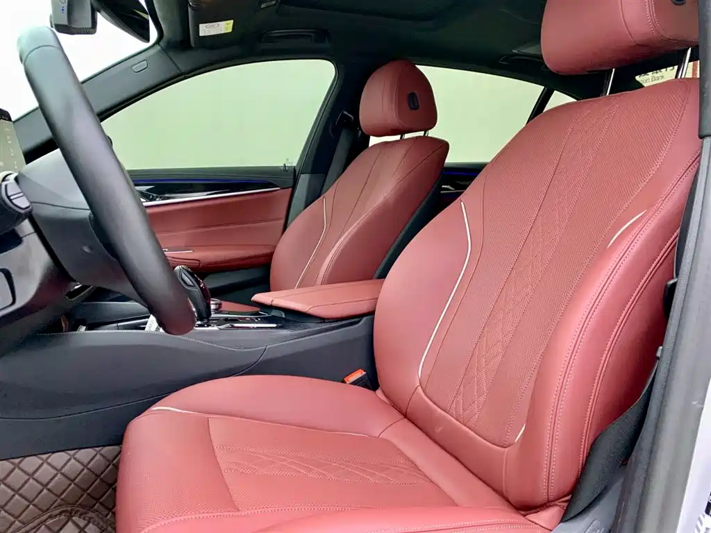BMW 5 Series 2022 Model Second Facelift 525Li M Sport Package фото 10