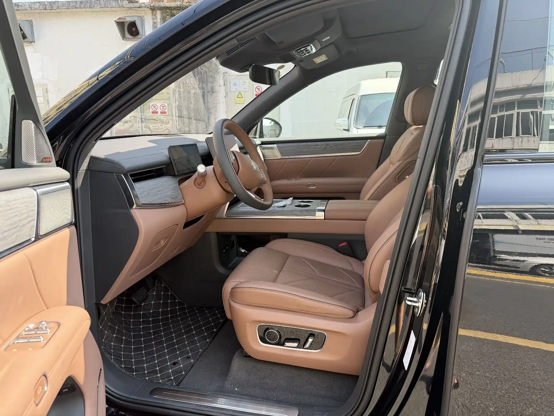 Фото 4 - Huajing Baojun Huajing S