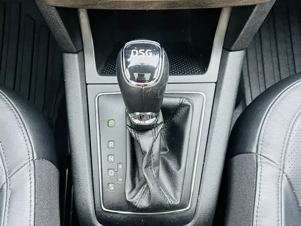Škoda Yeti 2014 1.4TSI DSG Wild фото 21