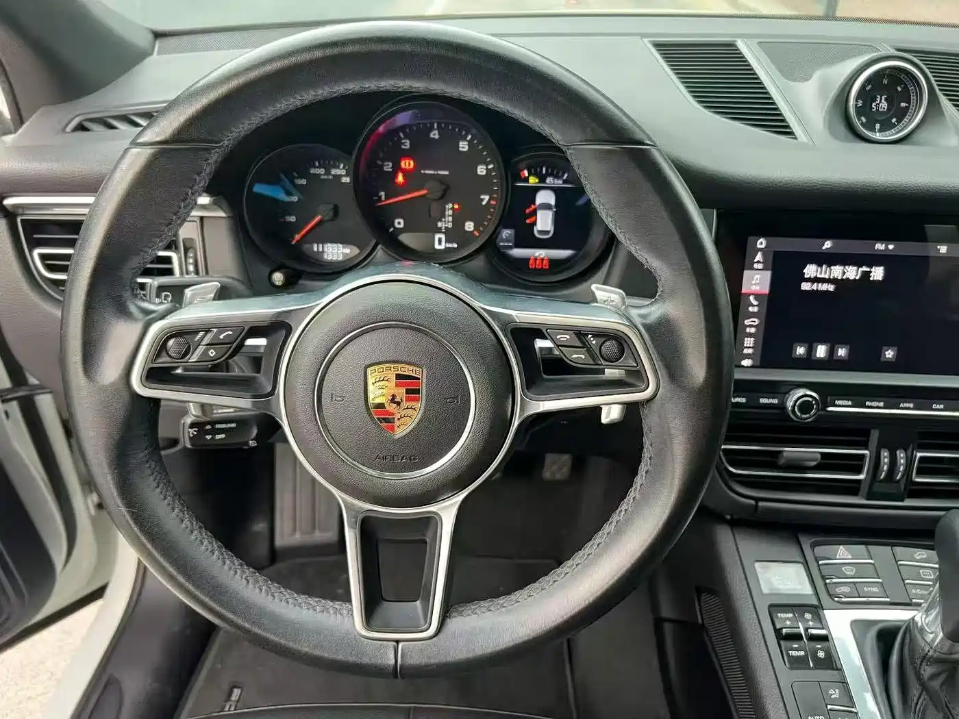 Porsche Macan 2018 Macan 2.0T фото 9