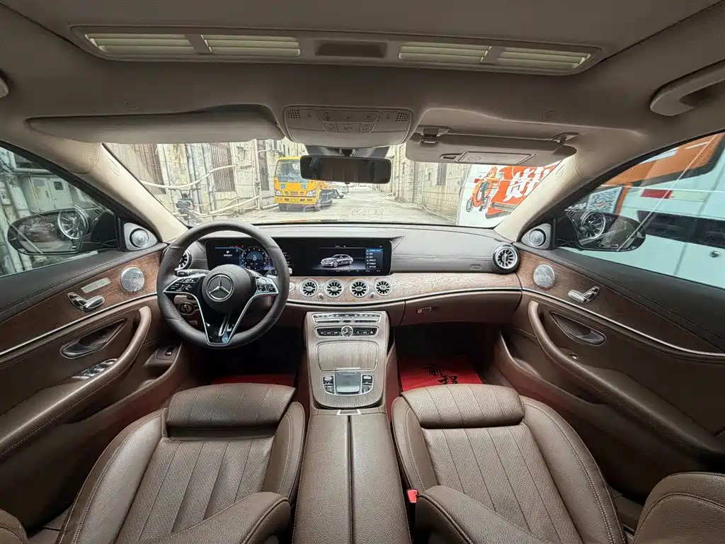 Mercedes-Benz E-Class 2016 E 200 L фото 4