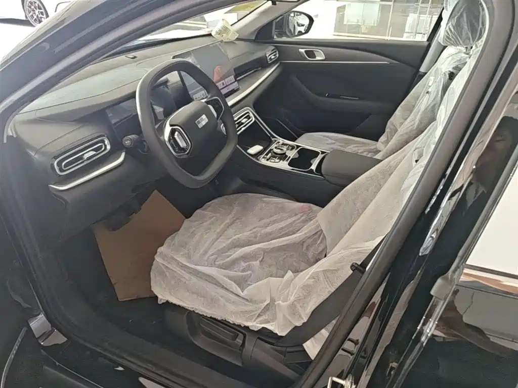Geely Galaxy Galaxy Stellar 6 2025 60km Voyager Edition фото 15