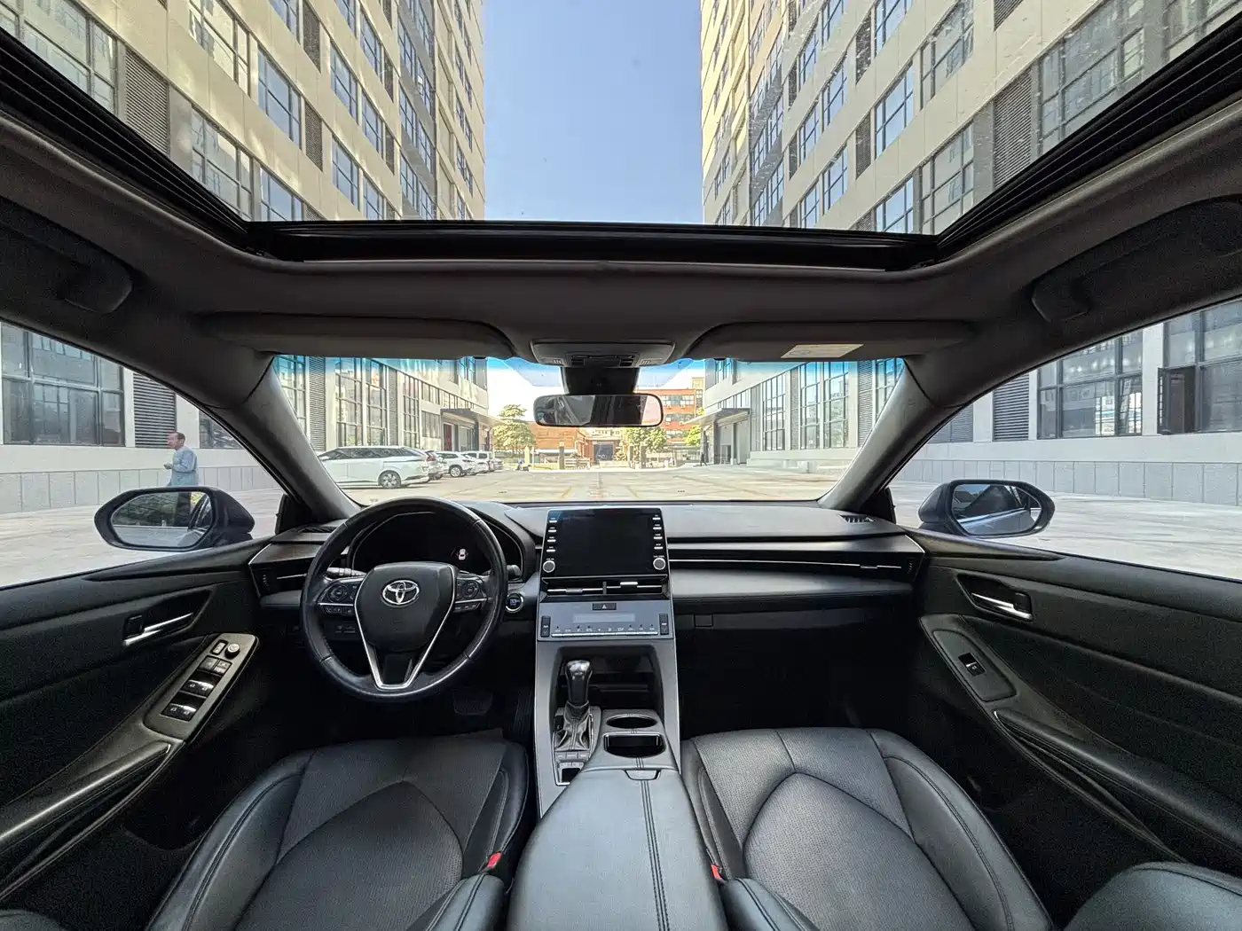 Toyota Avalon 2021 2.5L Luxury Edition фото 7