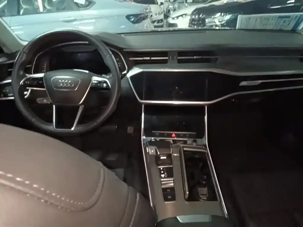 Audi A6L 2021 40 TFSI Luxury Elegance фото 10