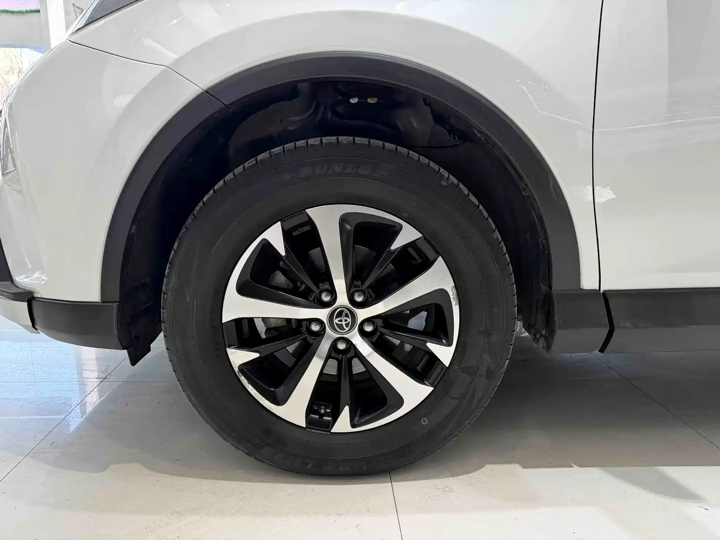 Toyota RAV4 Rongfang 2016 2.0L CVT 2WD Comfort (China V) фото 16