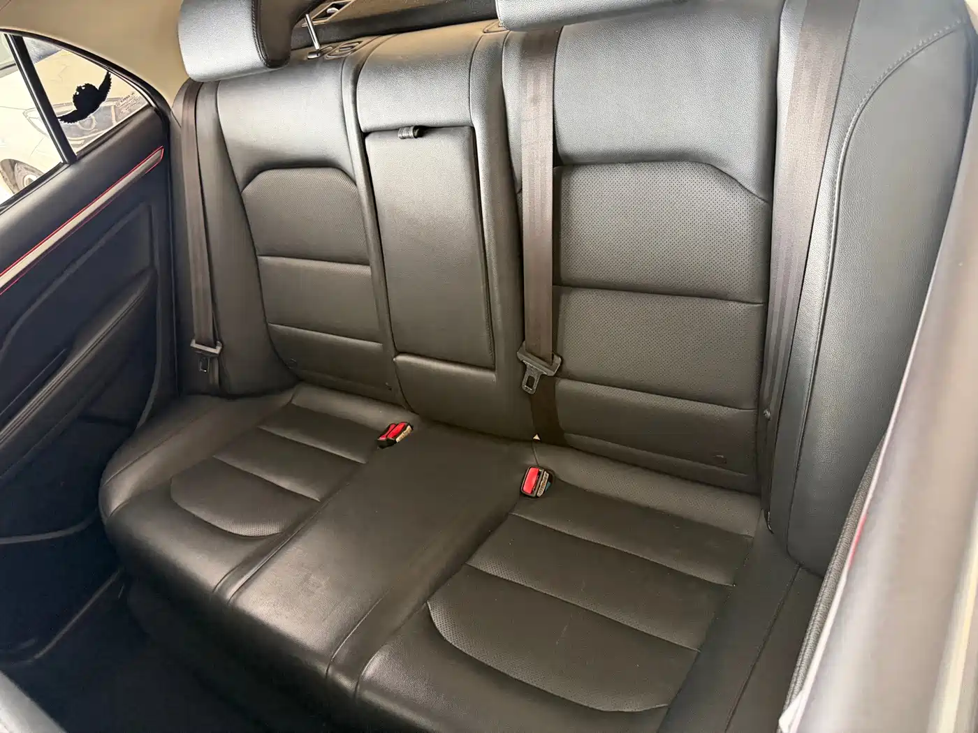 Фото 29 - Geely Vision