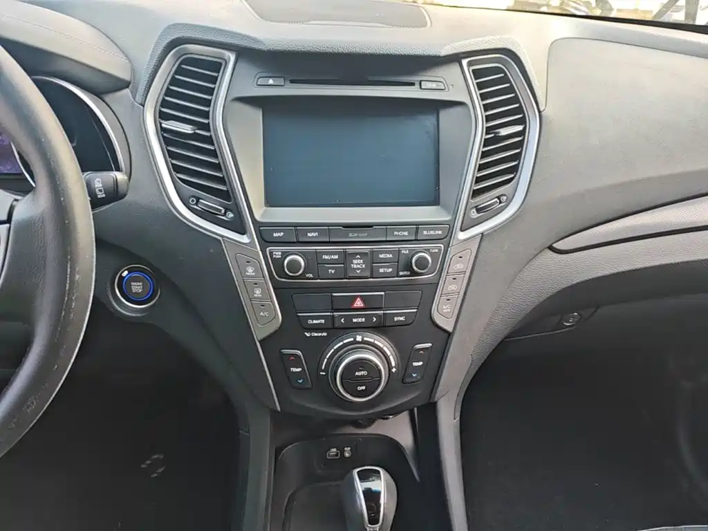 صورة 13 - Hyundai Santa Fe