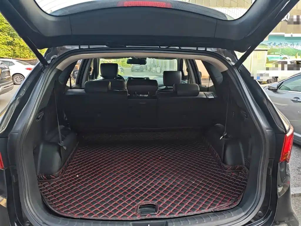 صورة 19 - Hyundai Santa Fe
