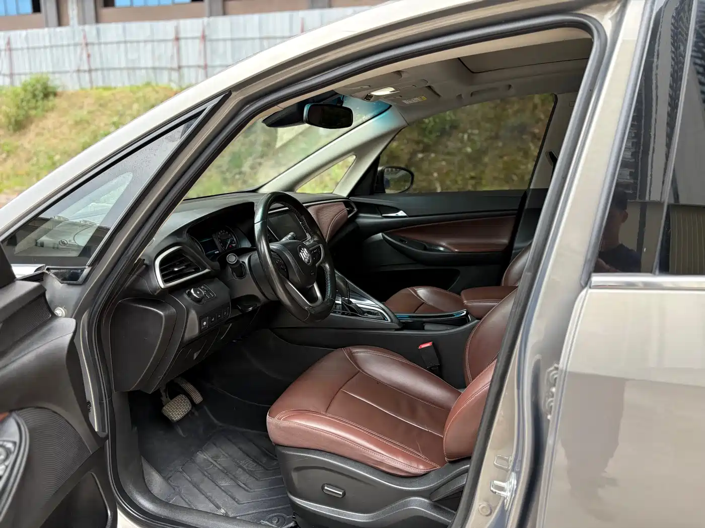 Buick GL6 2019 Model 18T 6-Seater Connected Premium Version China V фото 4