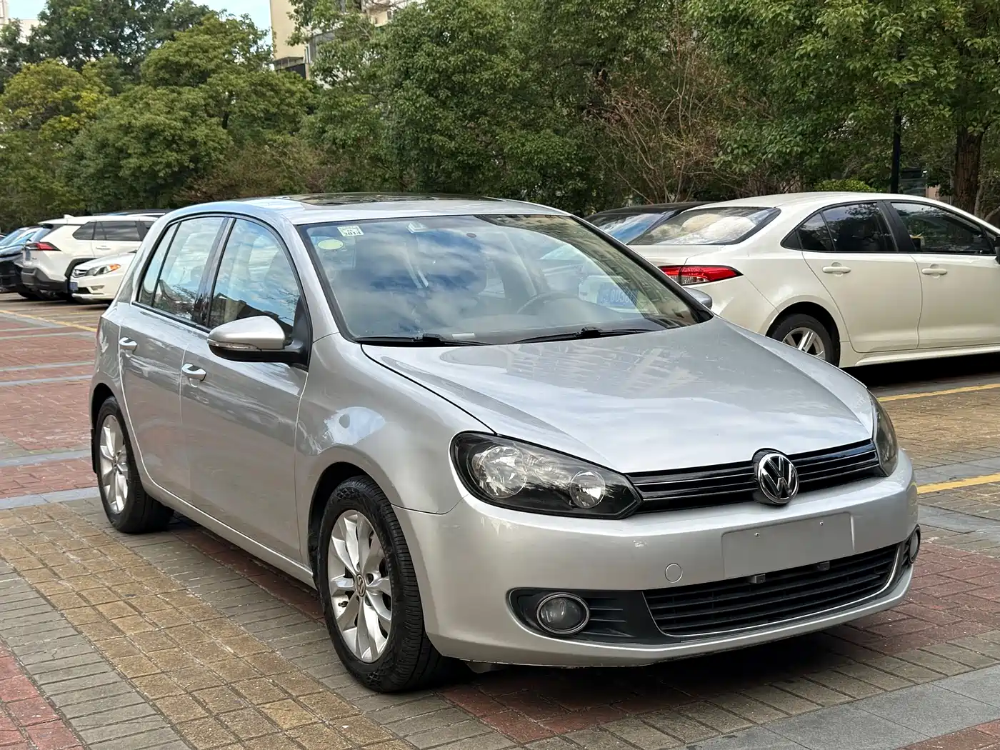Volkswagen Golf 2011 1.4TSI Auto Comfort фото 3