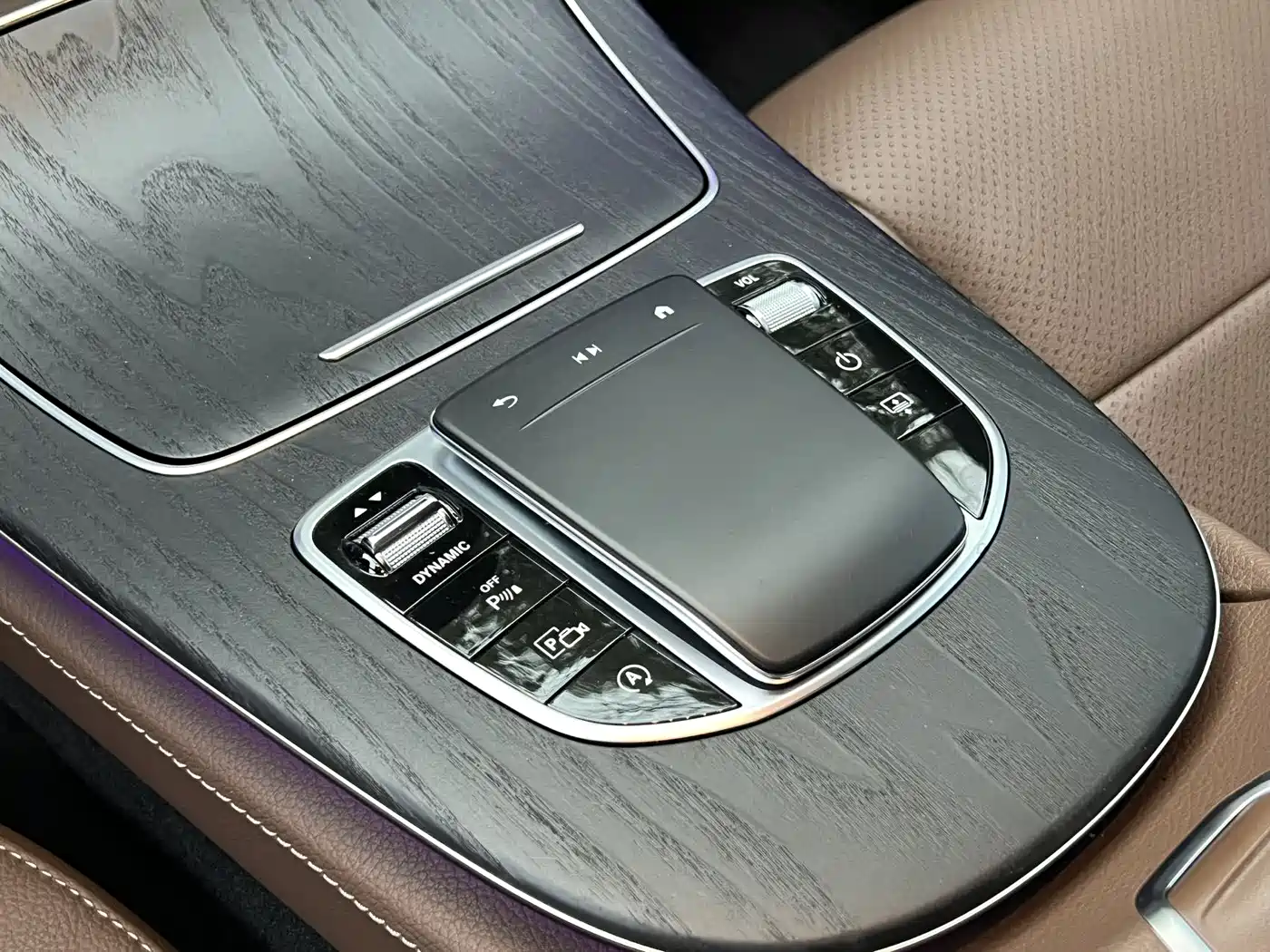 Mercedes-Benz E-Class 2023 E 300 L Sport Luxury фото 10