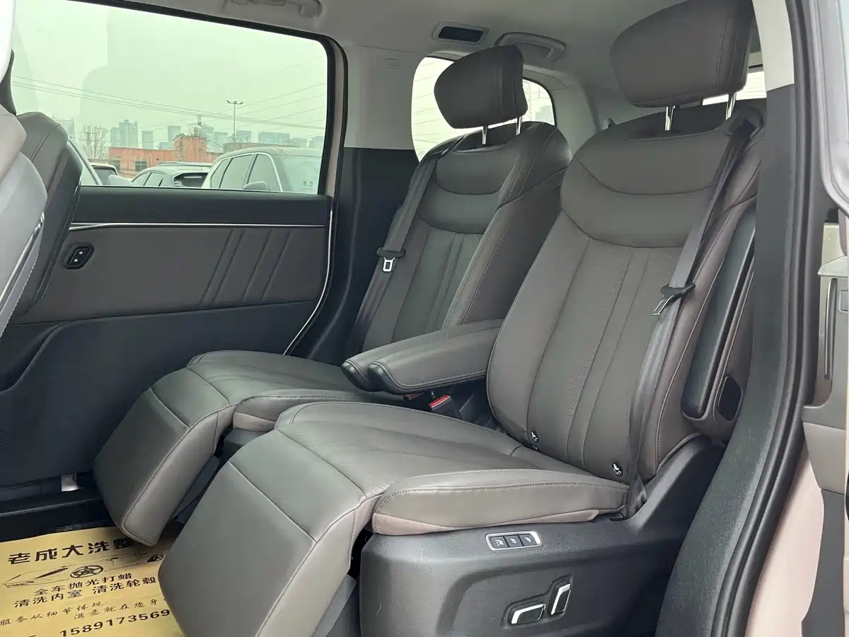 Фото 8 - Maxus Maxus G70