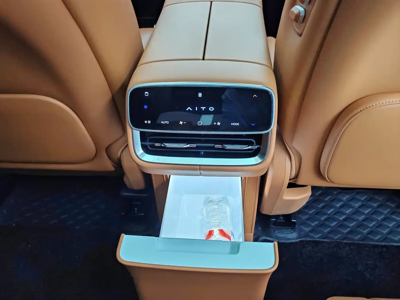 Aito AITO M8 2026 2025 Model Extended Range Ultra Edition 53.4kWh 5-Seater