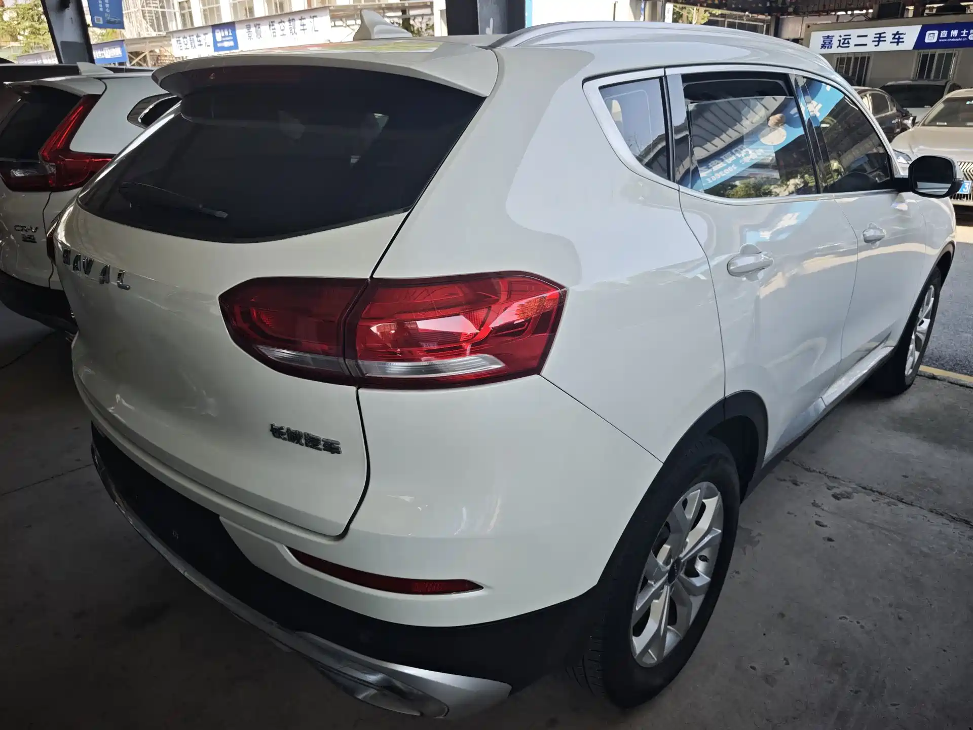 Photo 14 - Haval H6
