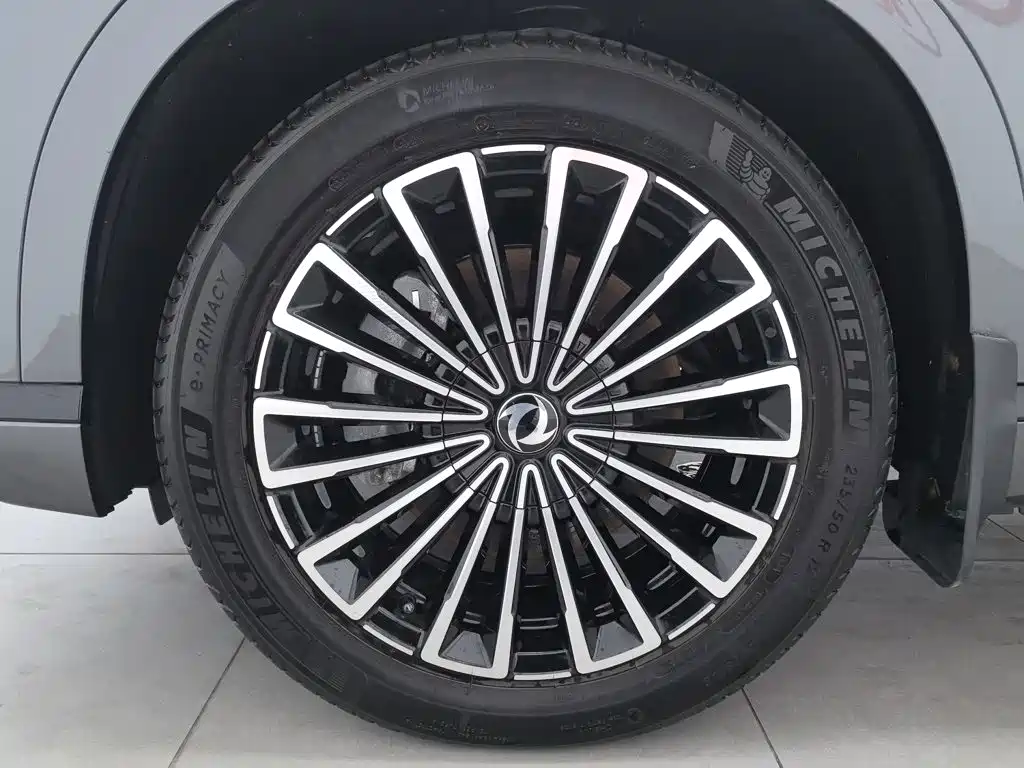 Dongfeng Aeolus L8 2025 2025 Plug-in Hybrid