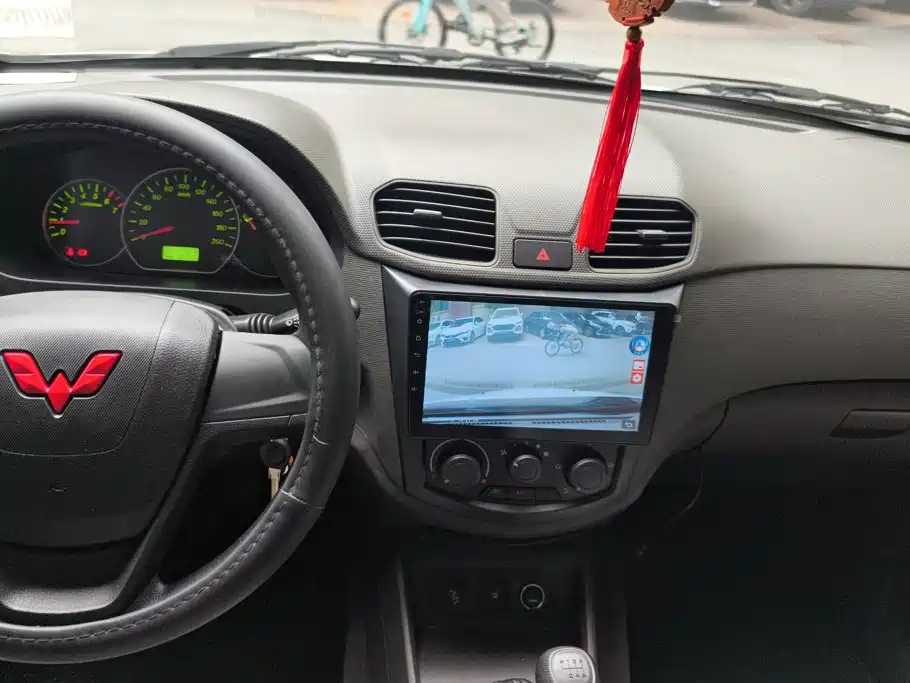 Wuling Motors Wuling Hongguang 2026 2015 1.5L S Basic China V