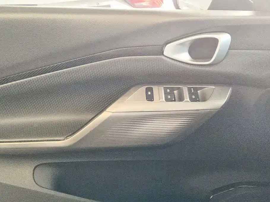Фото 7 - Baojun Valli