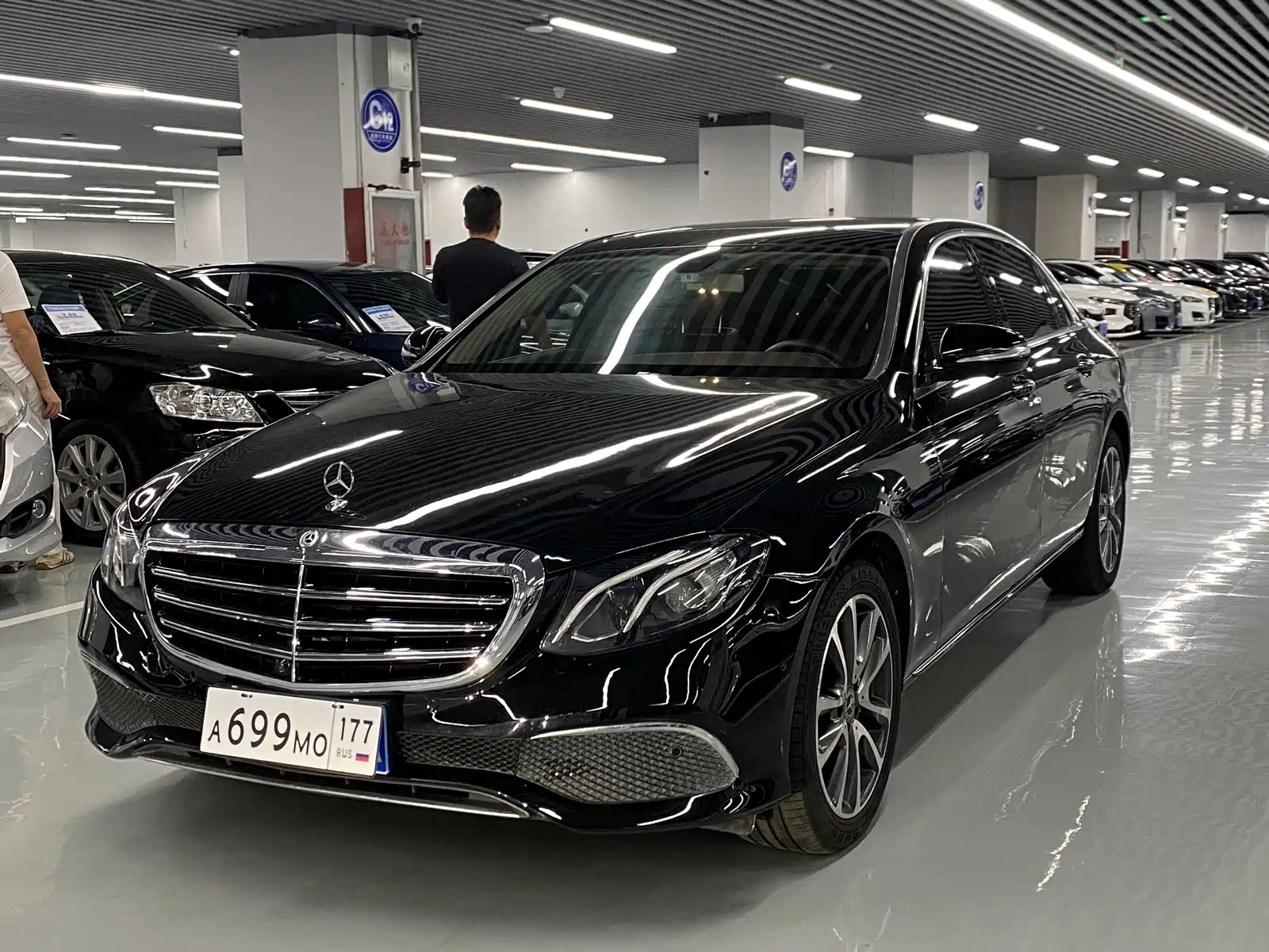 Фото 1 - Mercedes-Benz E-Class