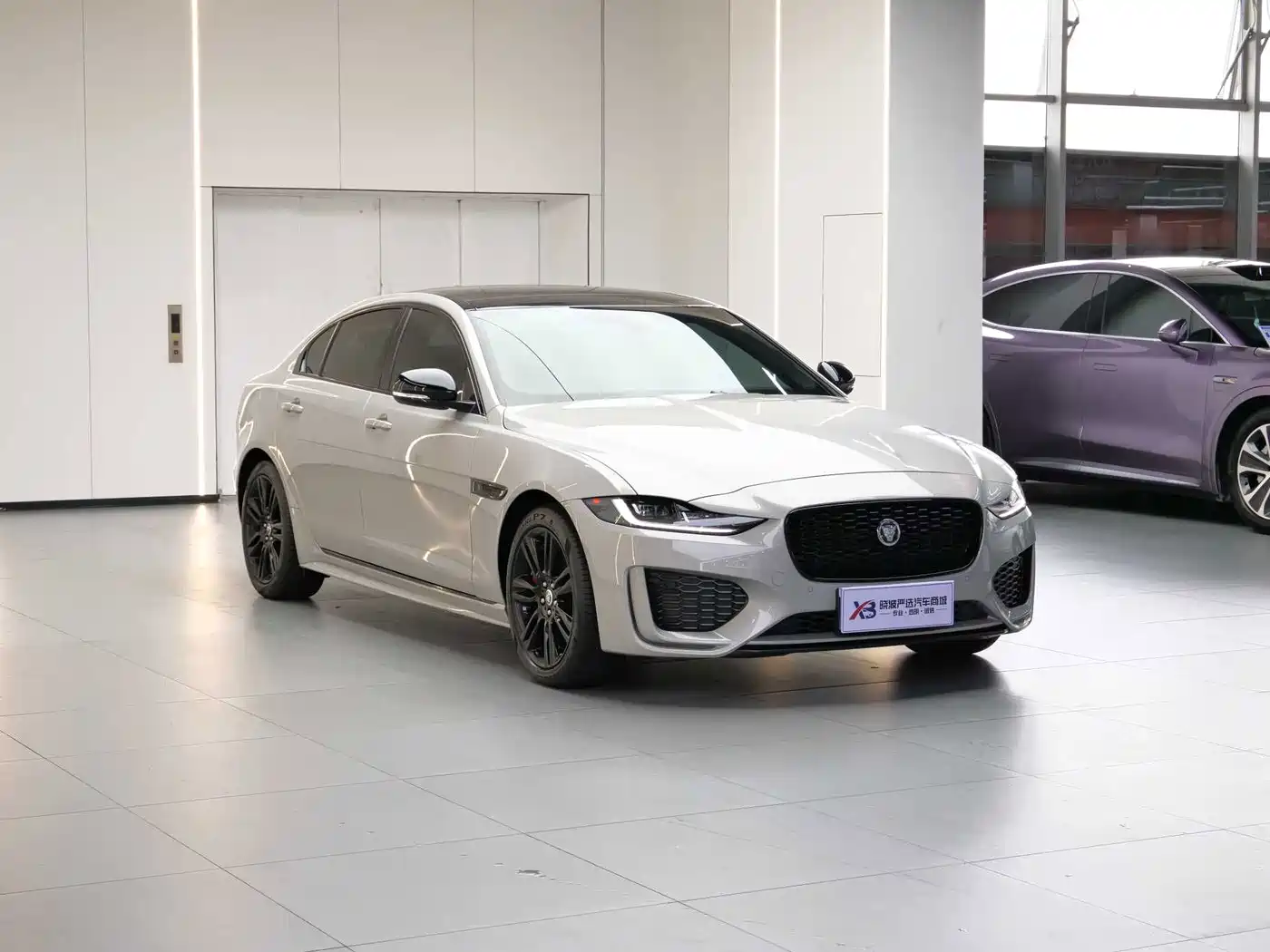 Jaguar XEL 2024 2024 Model 2.0T 250PS R-DYNAMIC S Gloss Black Sport Edition