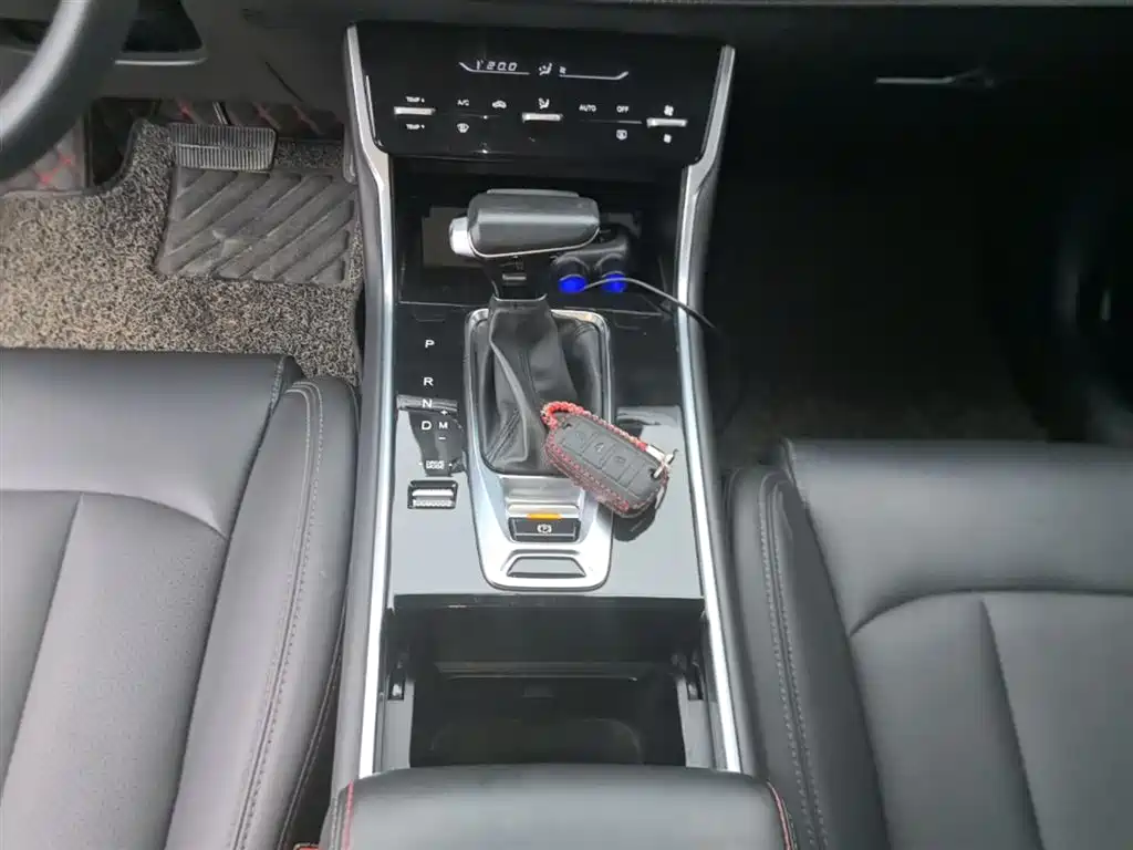 CHANGAN CS75