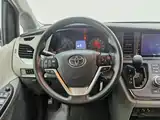 صورة 13 - Toyota Sienna