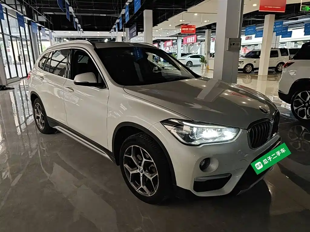 BMW X1 2019 sDrive18Li Premium Model фото 4