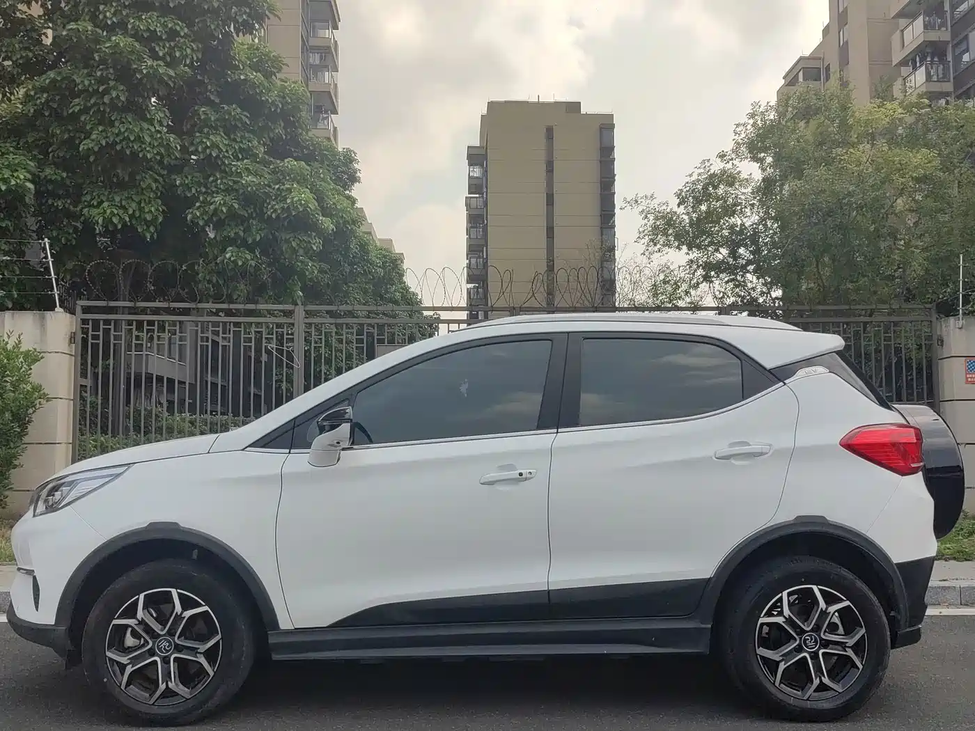 BYD Yuan Pro 2022 2021 401KM Luxury Model