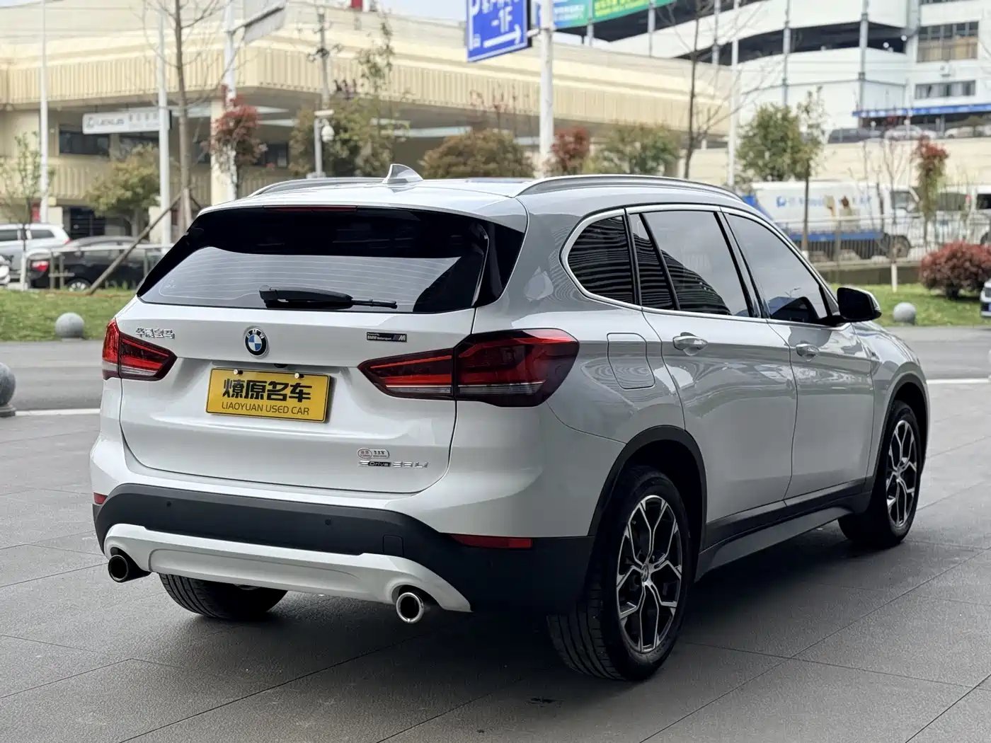 BMW X1 2022 sDrive25Li Leading фото 6