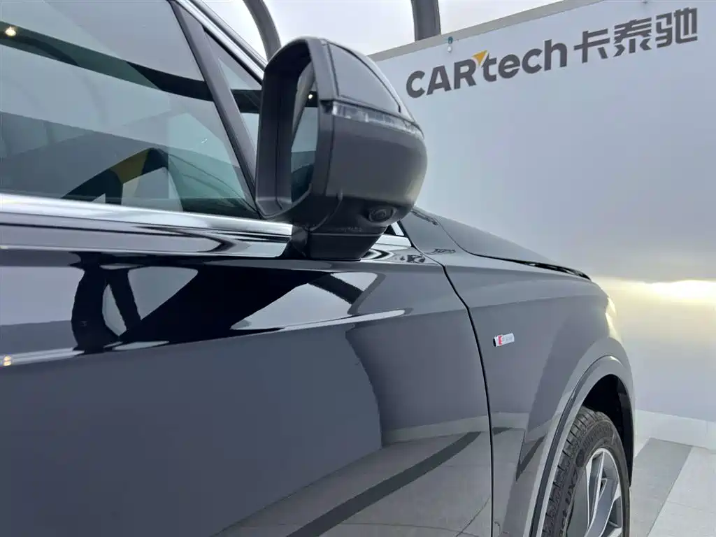 Audi Q7 2020 55 TFSI quattro S line Sport фото 3