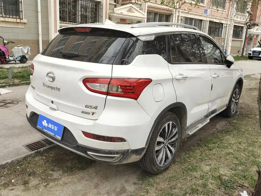 GAC Trumpchi Trumpchi GS4 2016 235T Manual Luxury Edition фото 3