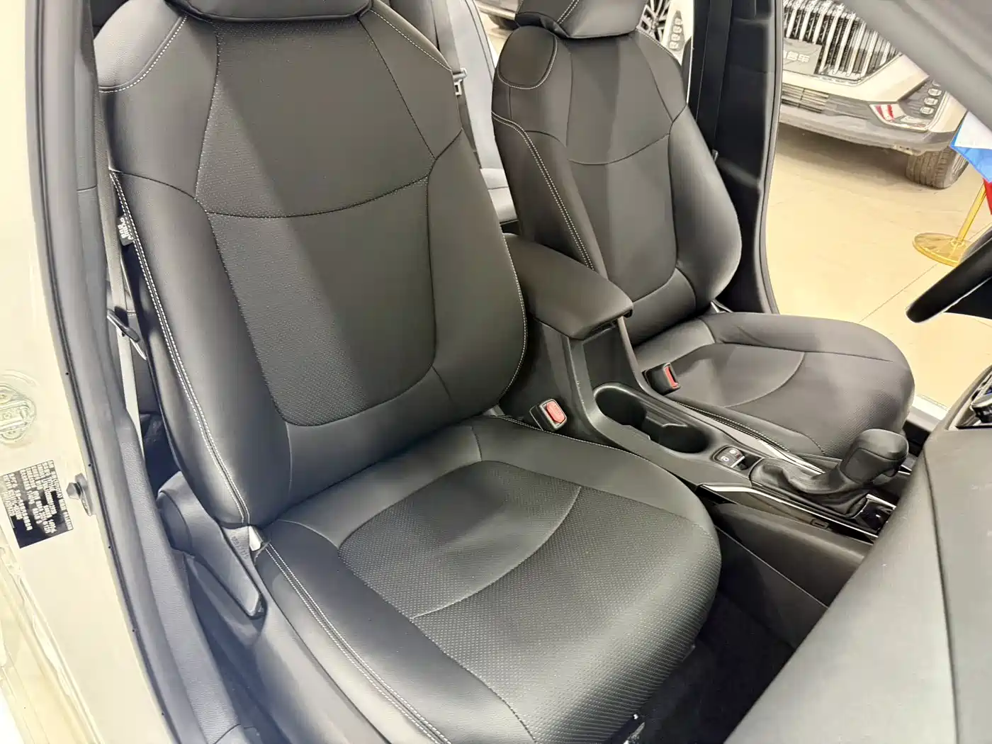 Toyota Corolla 2021 TNGA 1.5L CVT Elite Edition фото 14