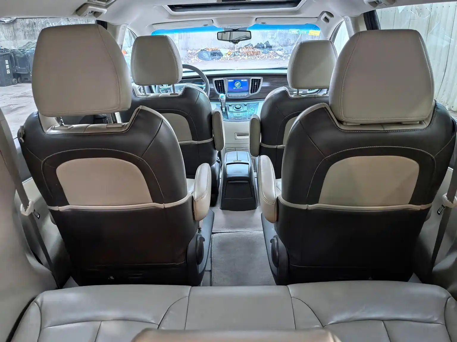 Фото 17 - Buick GL8