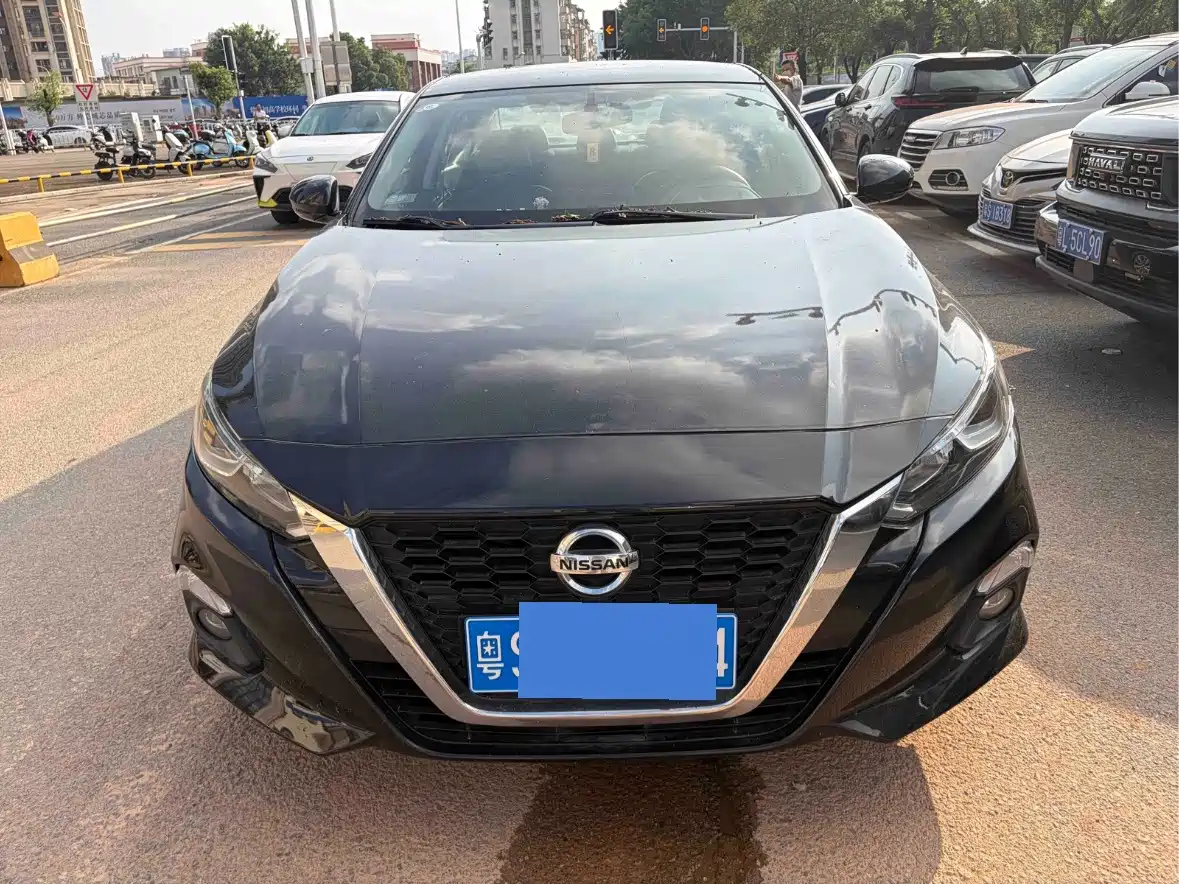 Photo 2 - Nissan Teana