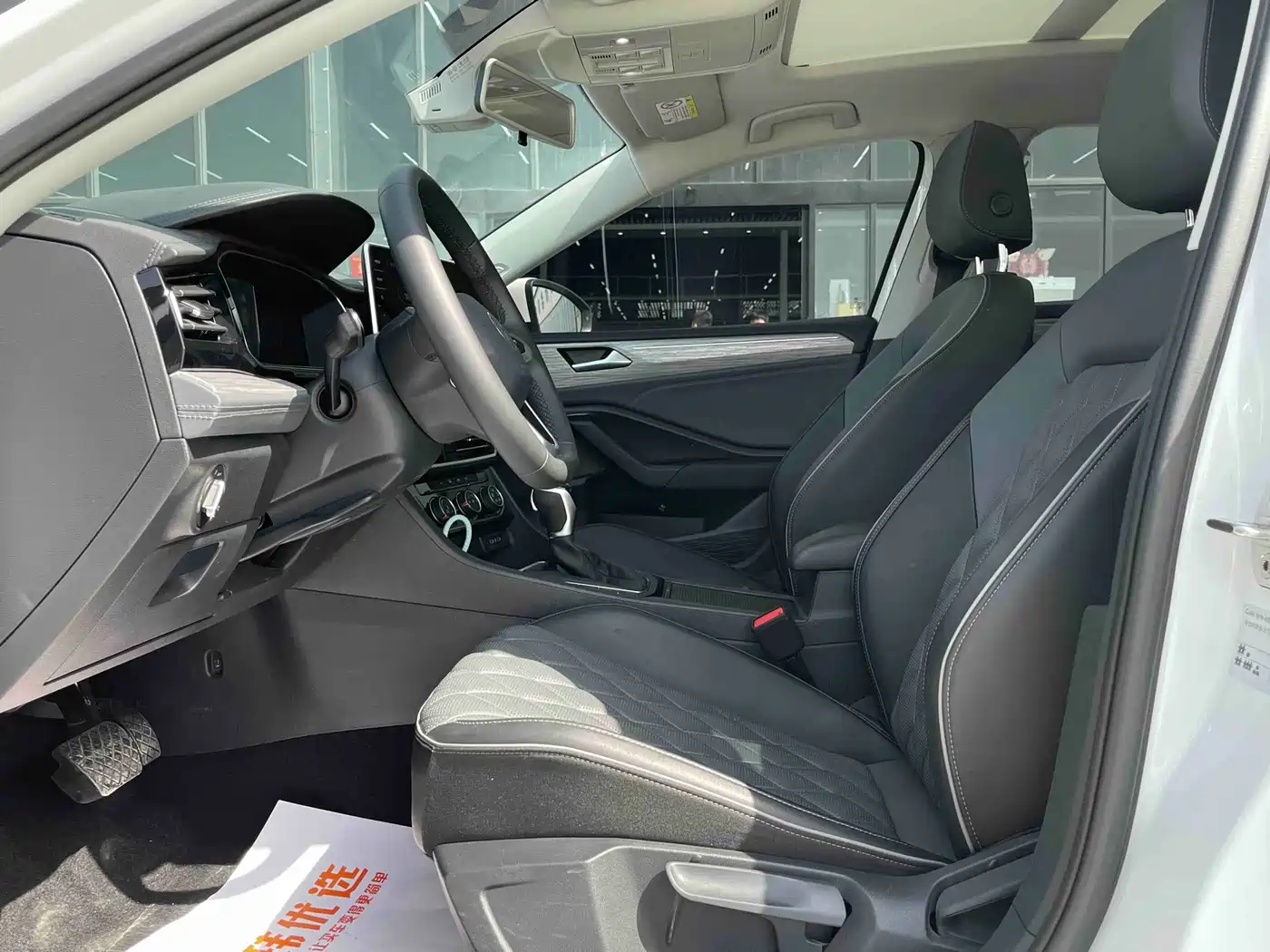Volkswagen Sagitar 2025 300TSI DSG Surpass Edition фото 4