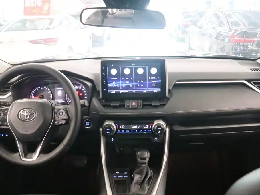 Фото 5 - Toyota Wildlander