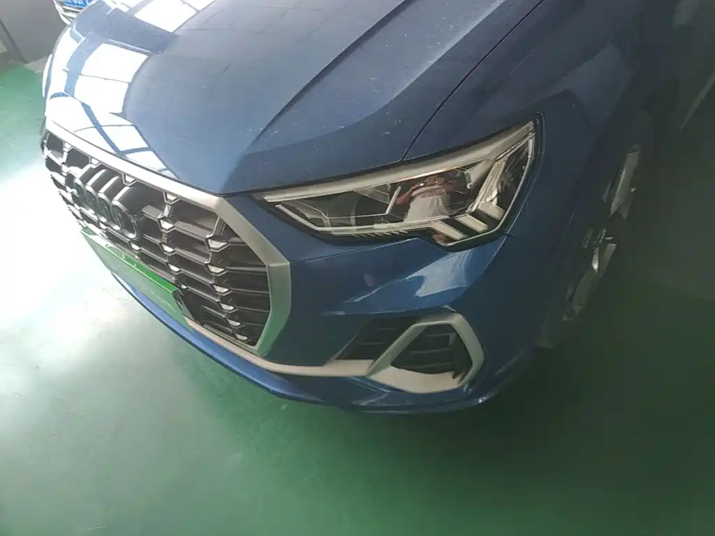 Фото 24 - Audi Q3