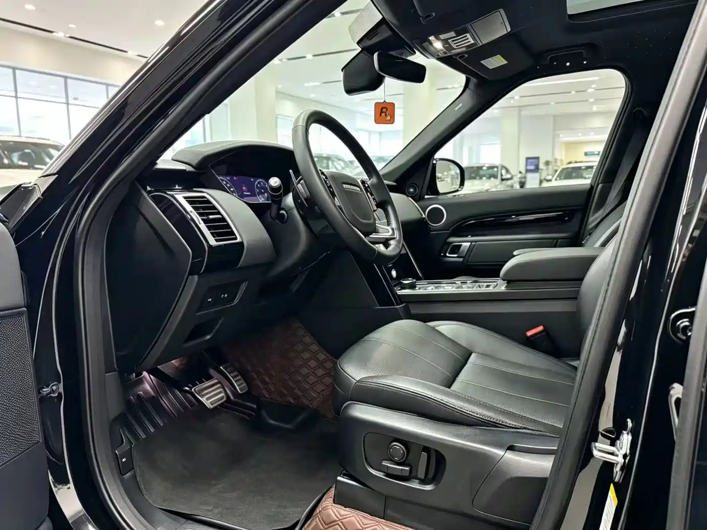Land Rover Discovery 2020 3.0 SC V6 SE фото 7