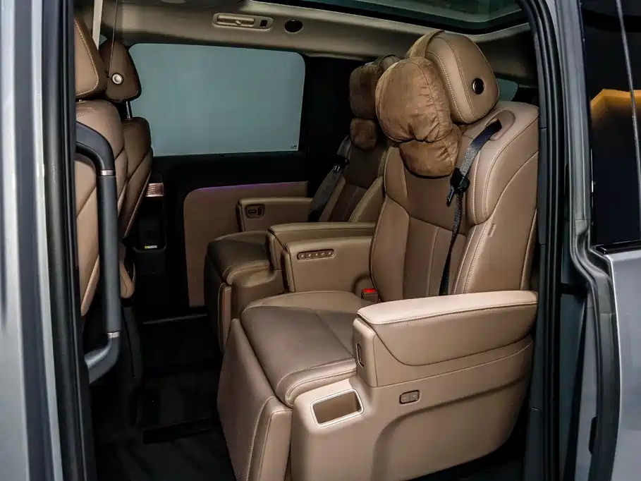 Li Auto MEGA 2025 2025 Model Home Family Special Edition