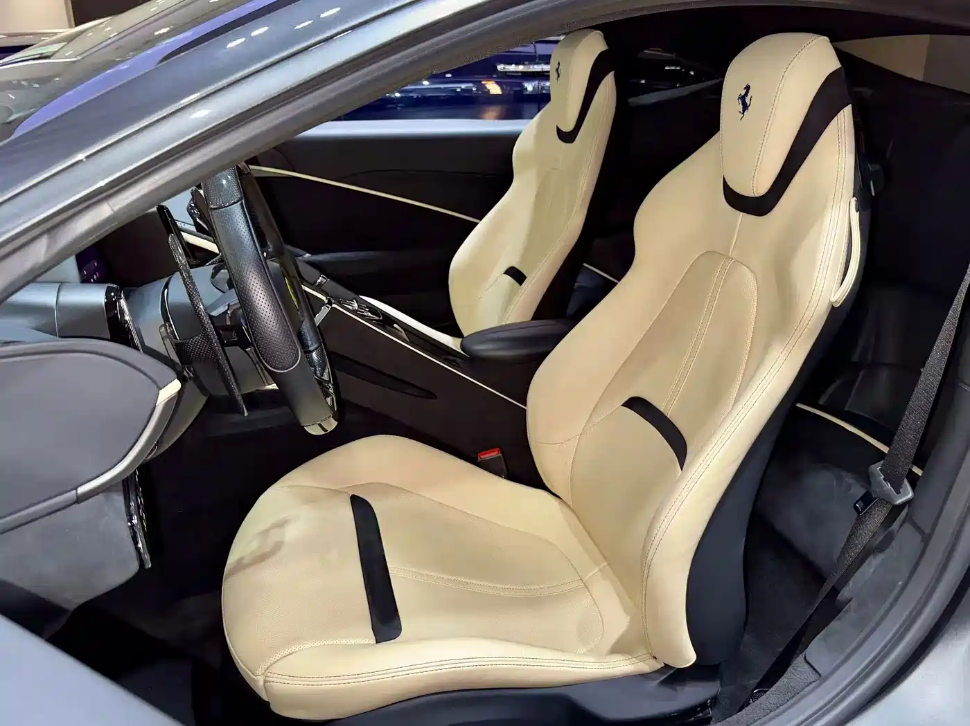 Ferrari Roma 2021 2020 3.9T V8