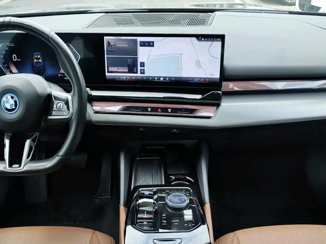 BMW i5 2026 2024 eDrive 35L M Sport Package