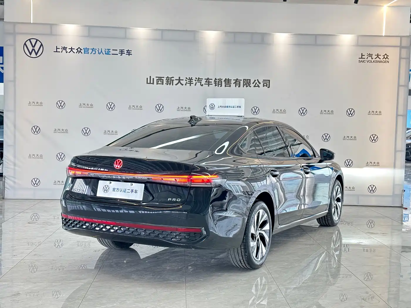 Volkswagen Passat 2025 Model Pro 380TSI Starlight Dragon Edition фото 2
