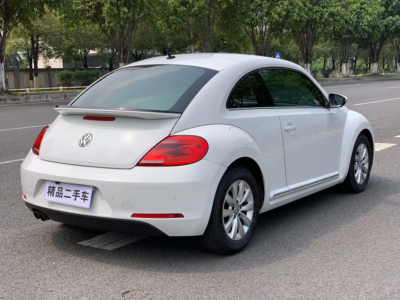 Volkswagen Beetle 2014 1.4TSI Fashion Edition фото 6