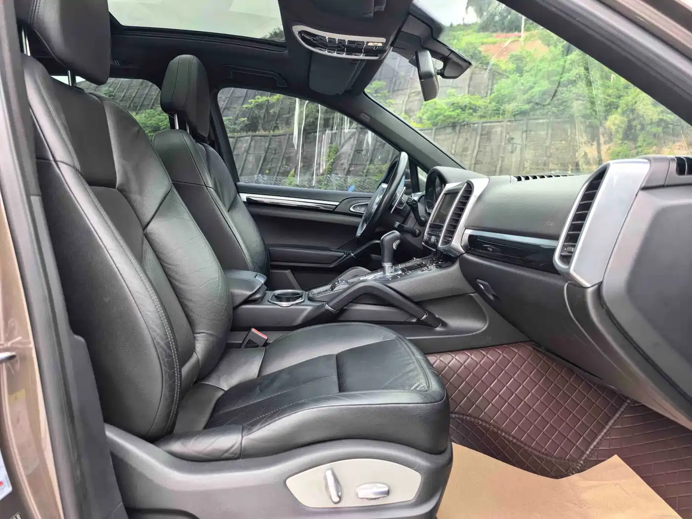 Porsche Cayenne 2011 Cayenne 3.0T фото 11