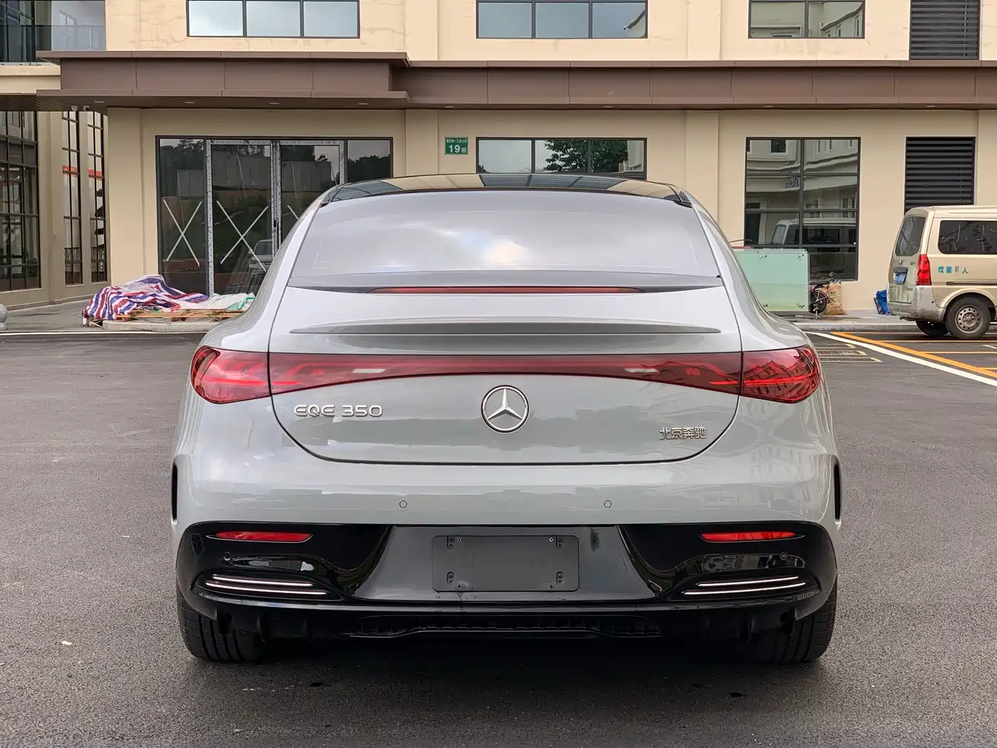 Mercedes-Benz EQE 2022 350 Pioneer Edition фото 5