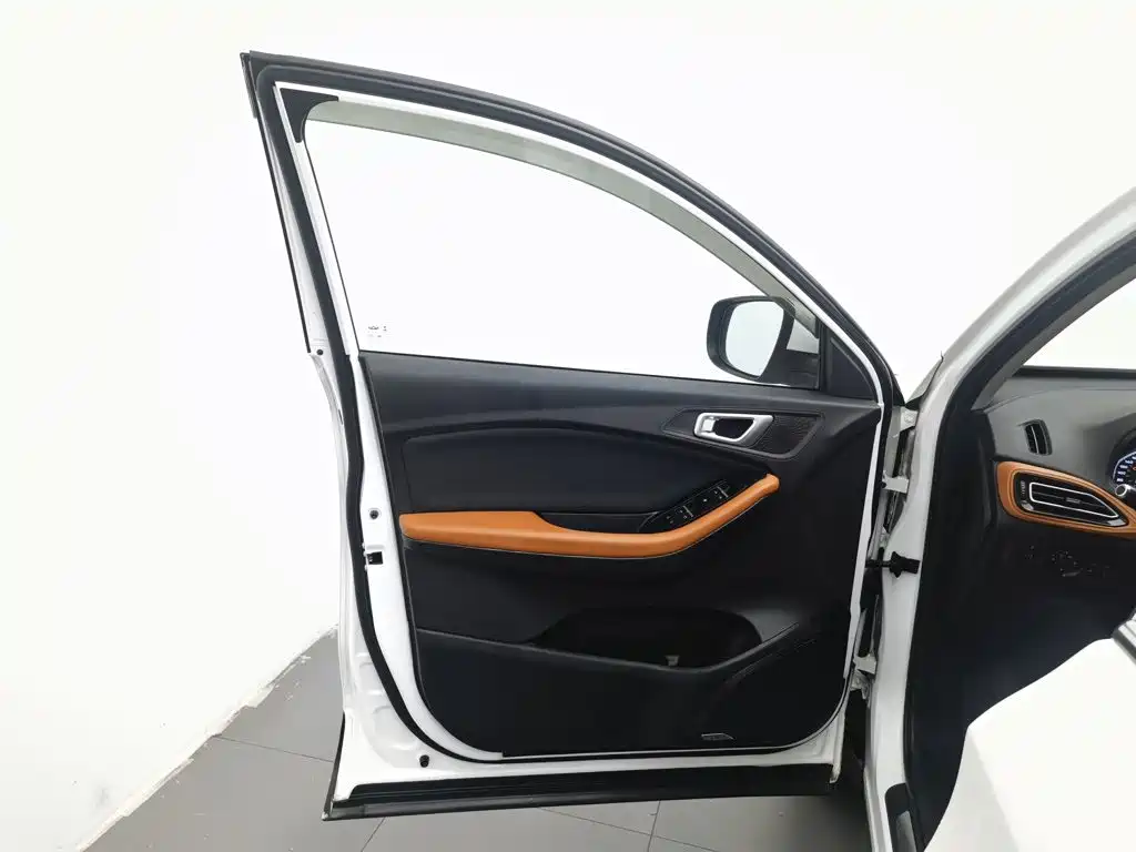Фото 8 - Chery Tiggo 7