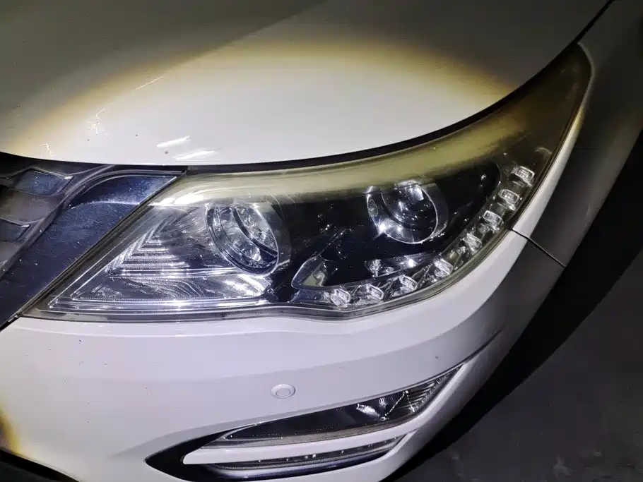 Photo 5 - Baojun 560