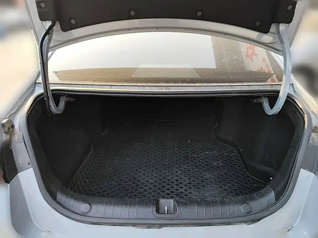 Geely Emgrand L HiP 2024 2022 1.5TD-DHT Pro 100KM Super Swift
