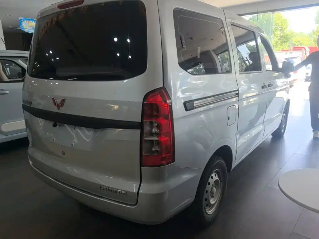 Wuling Motors Wuling Hongguang V 2024 2022 1.5L Power Take Edition Electric Power Steering LAR