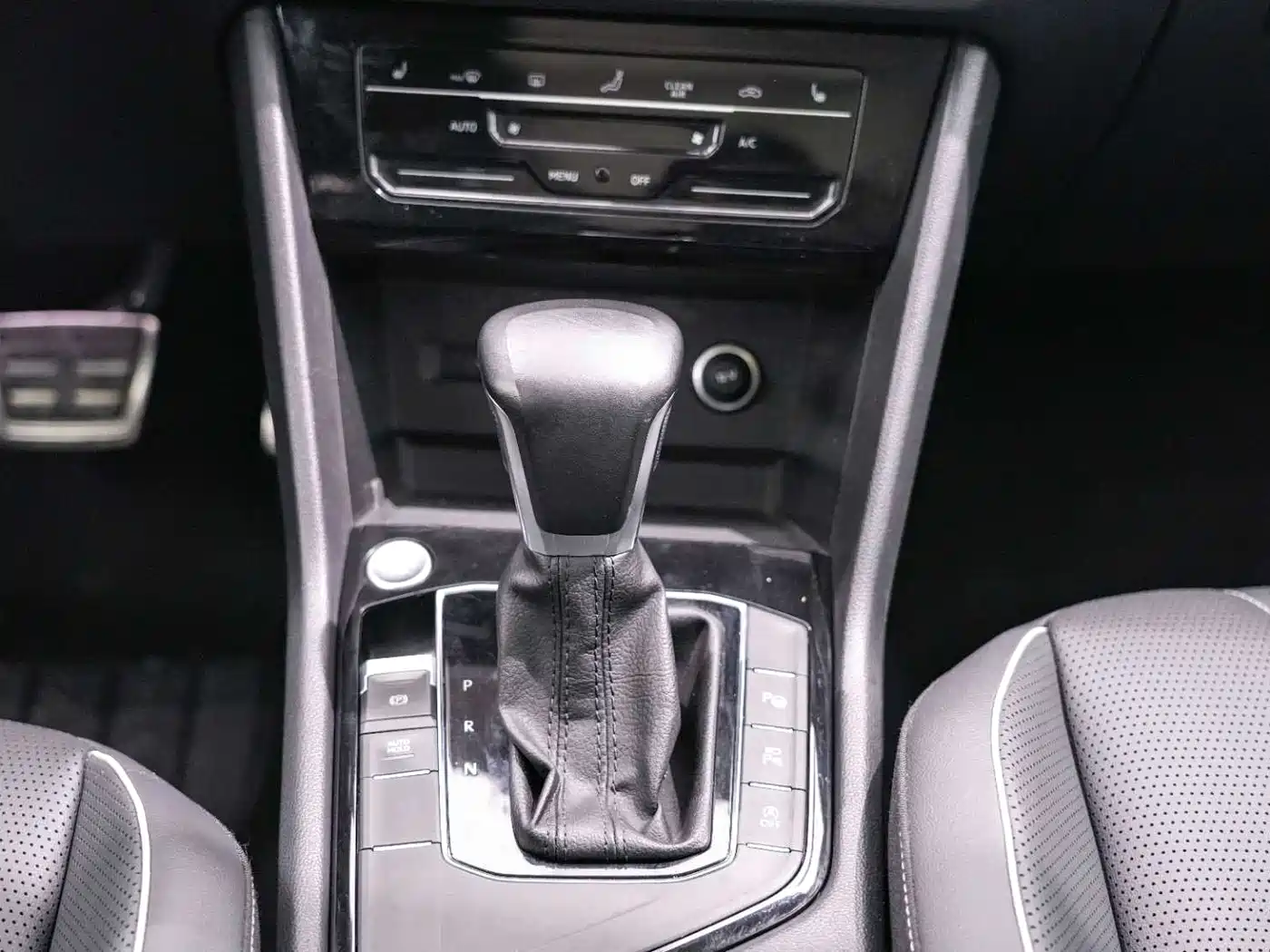 Volkswagen Tiguan L 2022 330TSI Auto 2WD R-Line Premium Edition фото 20